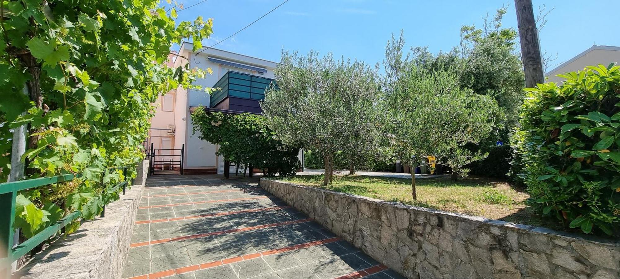 Apartmani Karla Baška Quarto foto